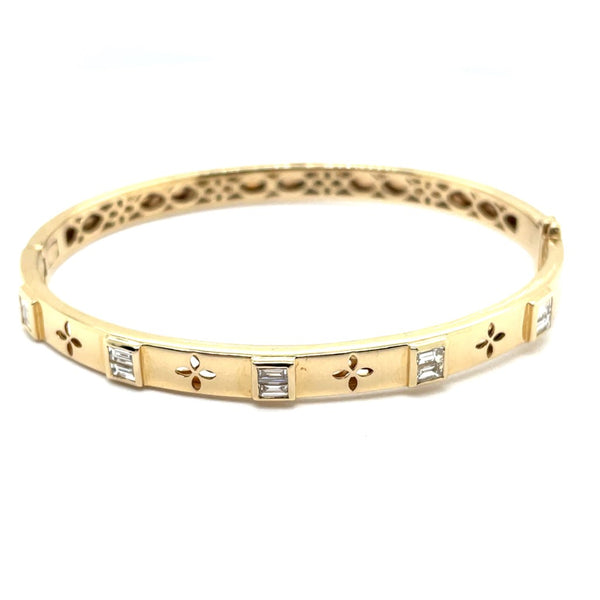 14kt Yellow Gold 0.60Ctw Baguette Diamond Bangle Bracelet
