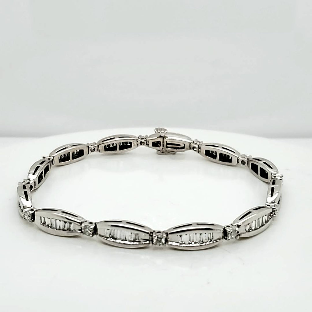 14kt White Gold Round and Baguette Cut Diamond Bracelet