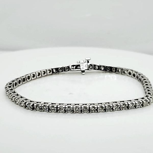 14Kt White Gold And Diamond Tennis Bracelet