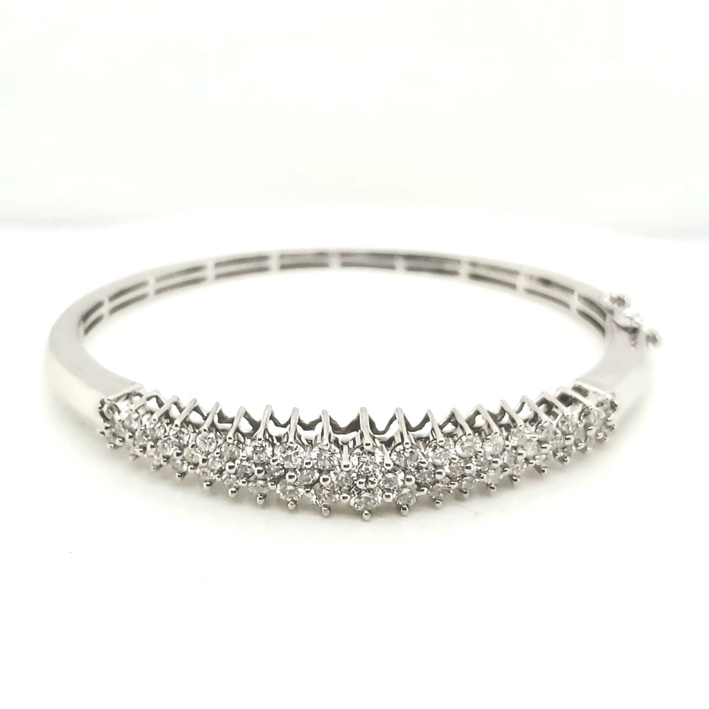 14kt White Gold 2.00 Carat Total Weight Diamond Bangle Bracelet