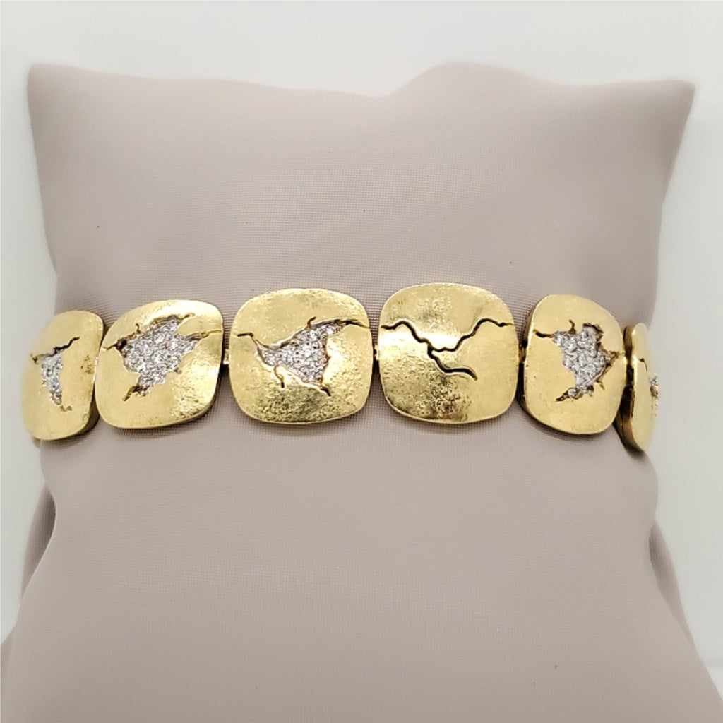 18Kt Yellow Gold And Diamond Bracelet