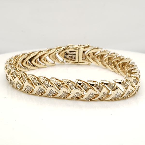14kt Yellow Gold  Baguette Diamond Bracelet