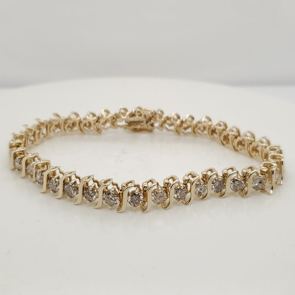 14kt Yellow Gold and Diamond 7.00 Carat Tennis Bracelet