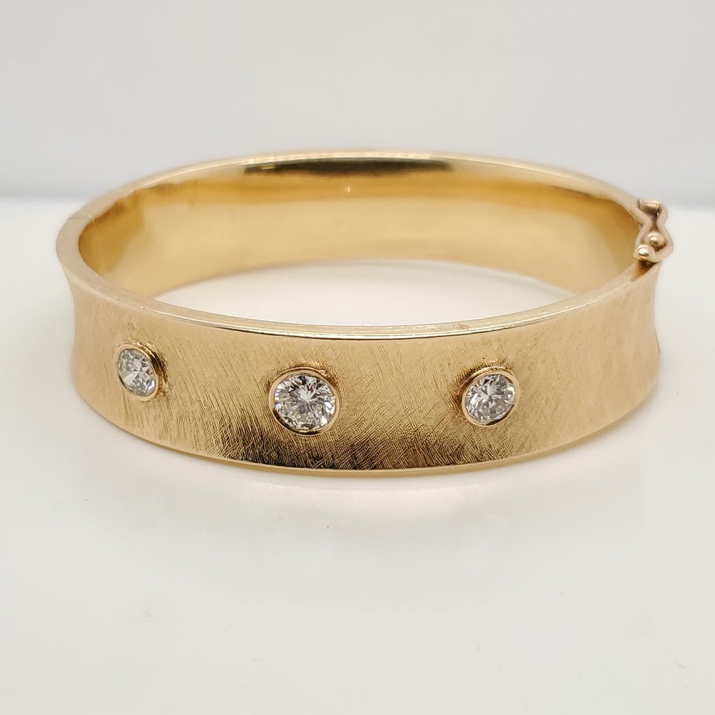 Vintage 14Kt Yellow Gold and Diamond Bangle Bracelet