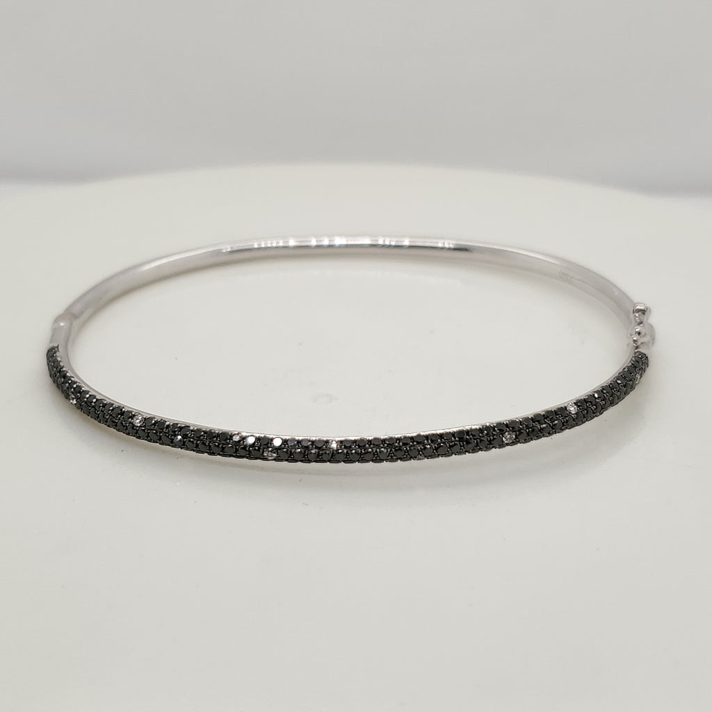 14Kt White Gold Black and White Diamond Bangle Bracelet