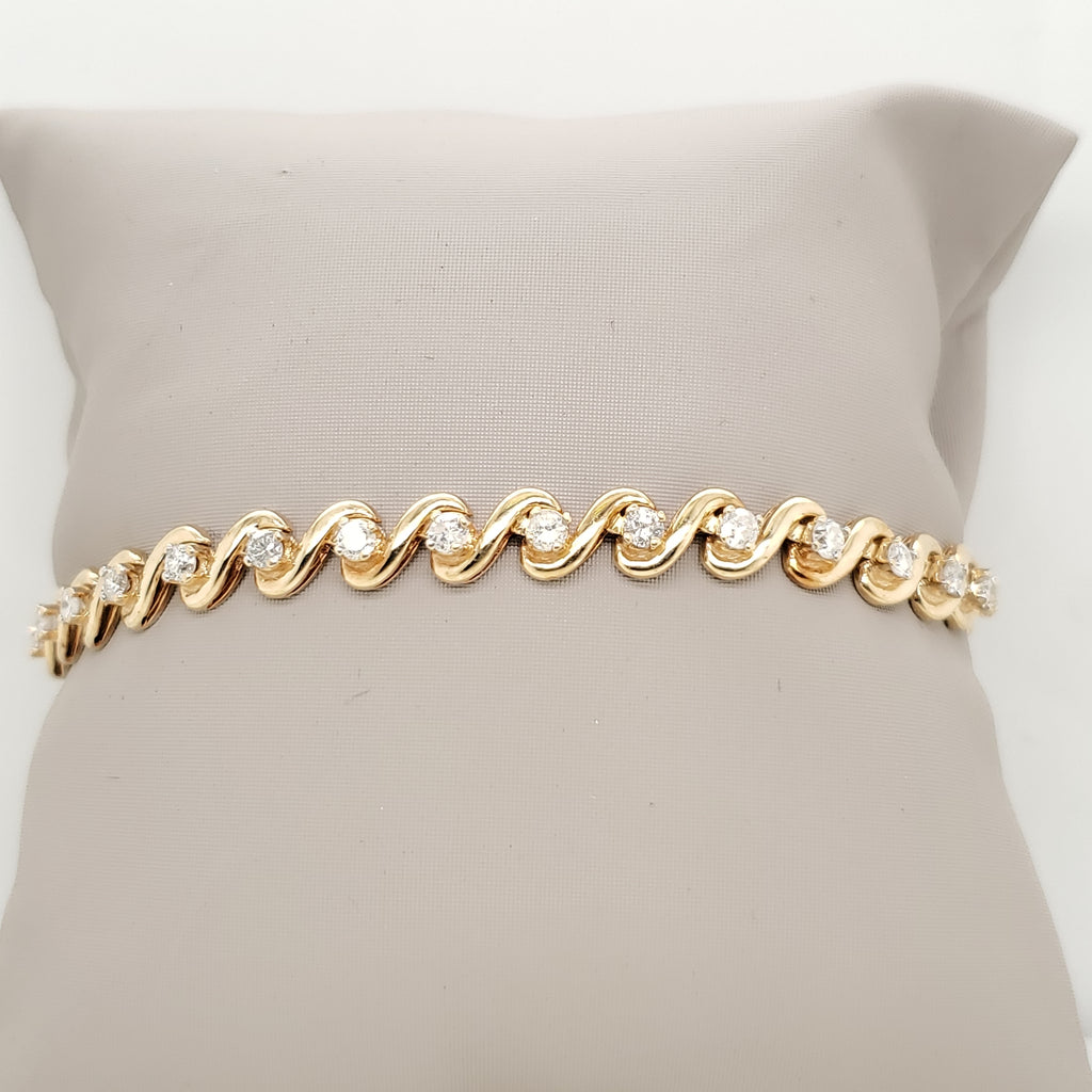 2.00 Carat Total Weight 14kt Yellow Gold and Diamond Tennis Bracelet