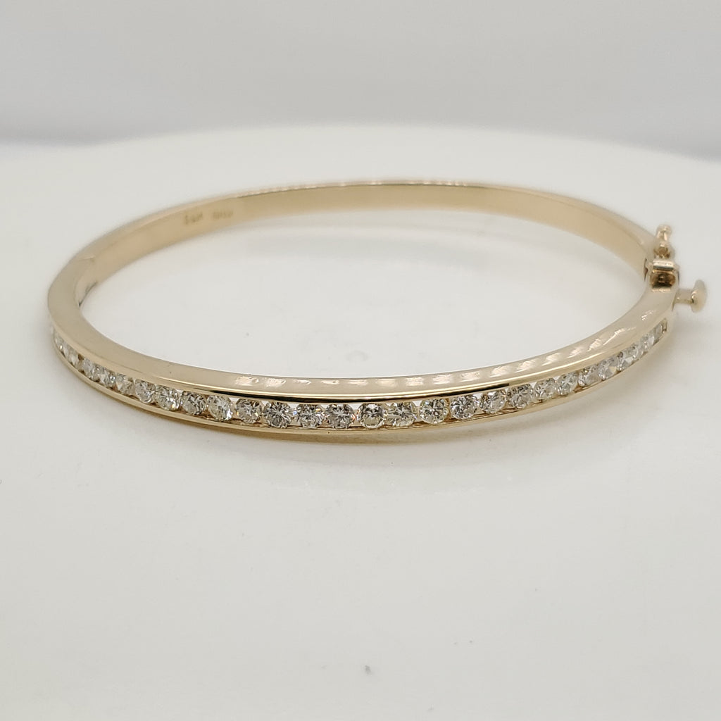 14Kt Yellow Gold and Diamond Bangle Bracelet