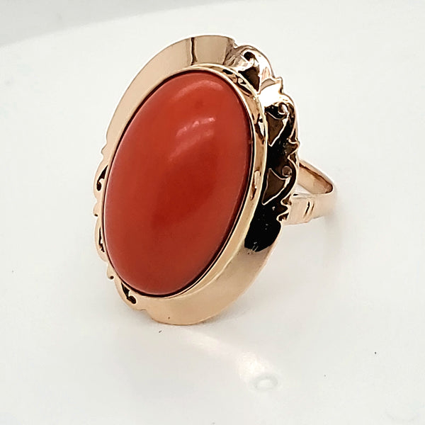 Vintage mid-century 14kt gold red coral ring