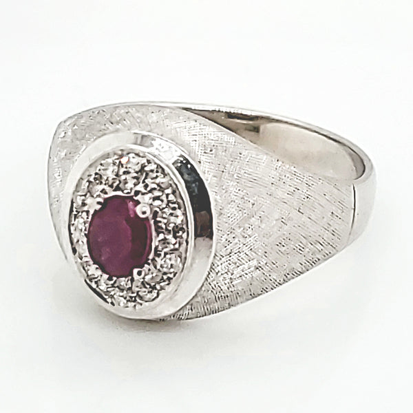 Vintage 18Kt White Gold Ruby And Diamond Dome Ring