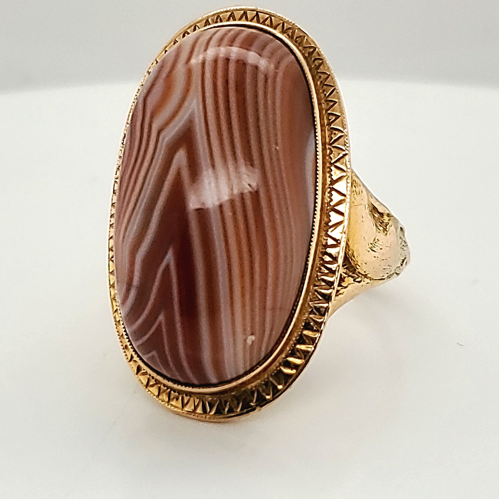 Vintage Mid-century 14kt Yellow Gold Agate Ring