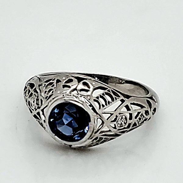 Art Deco Platinum Ceylon Sapphire and Diamond Ring