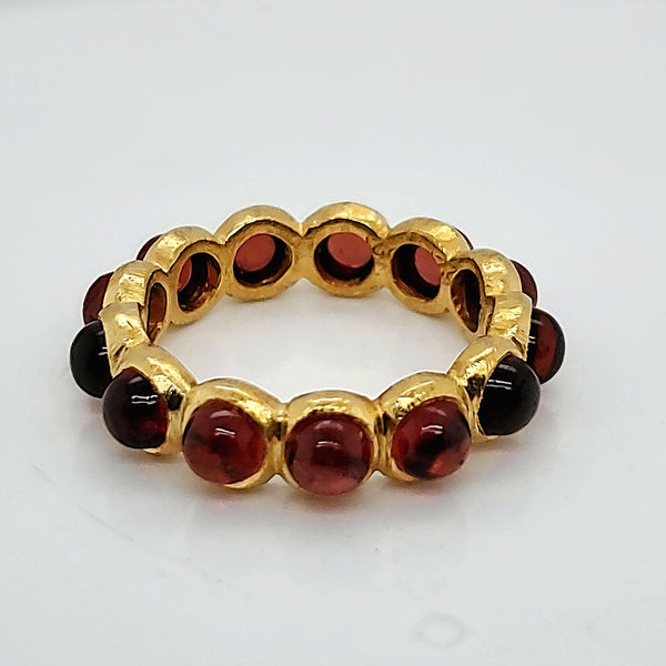 22kt Yellow Gold Cabochon Cut Garnet Band Style Ring