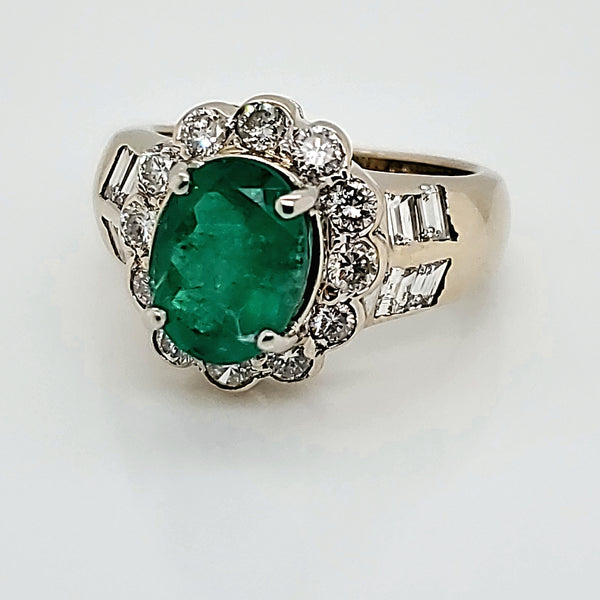 18kt yellow Gold Emerald and Diamond Ring