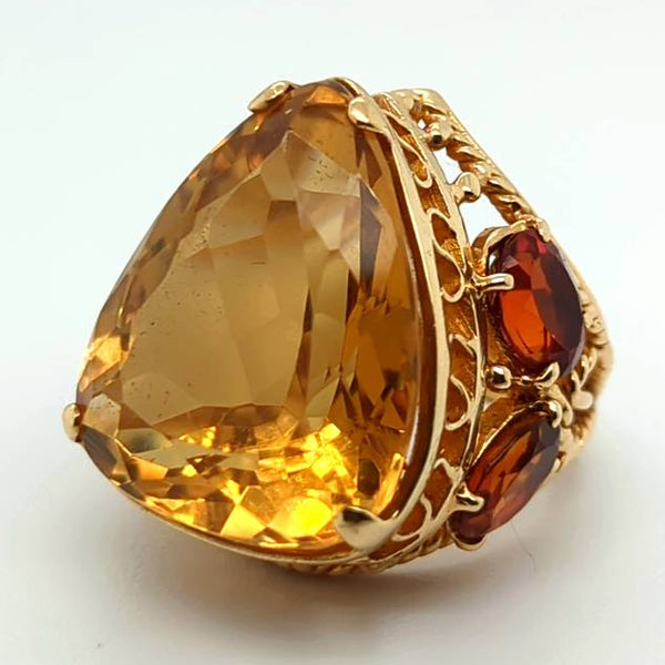 14Kt Gold And Citrine Large Ring