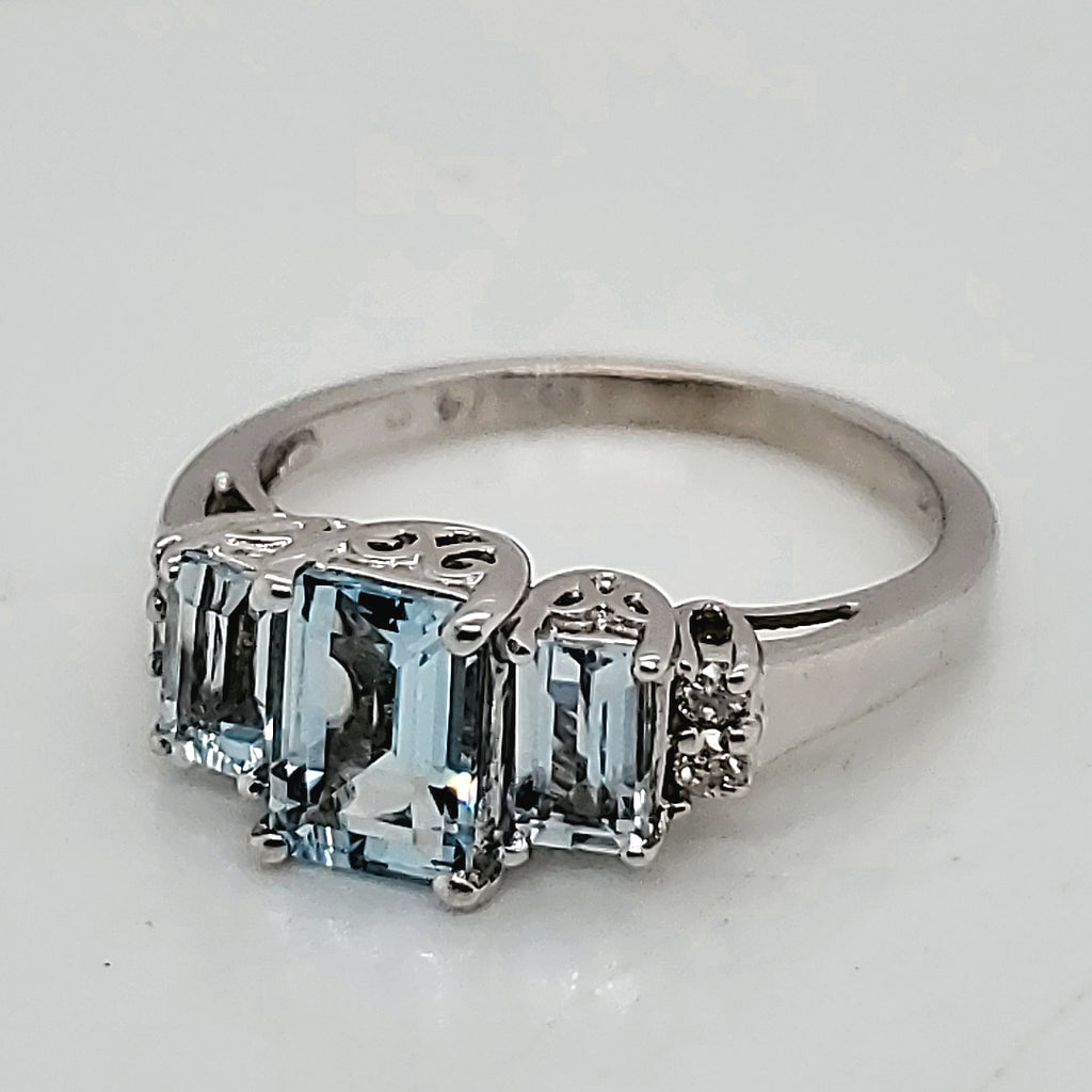 14kt White Gold Aqumarine and Diamond Ring