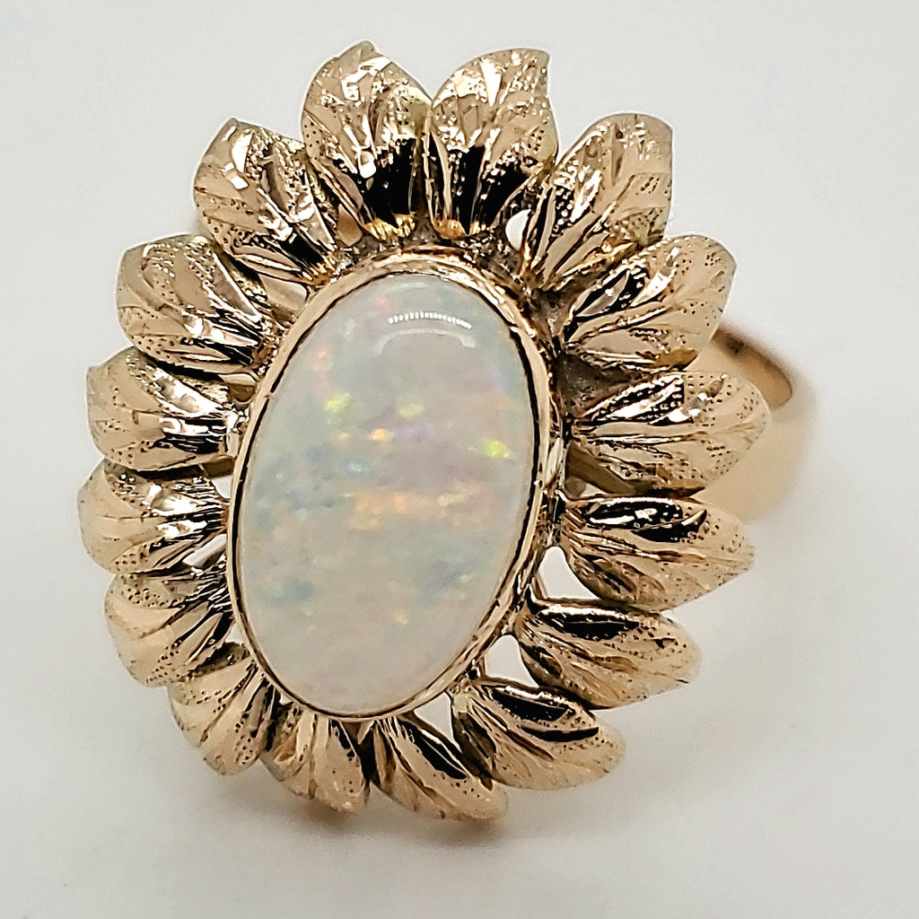 Vintage 14kt Yellow Gold Opal Ring