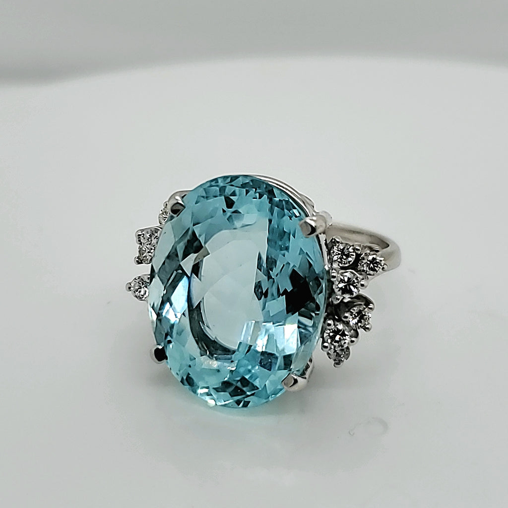 14kt White Gold Aquamarine and Diamond Ring