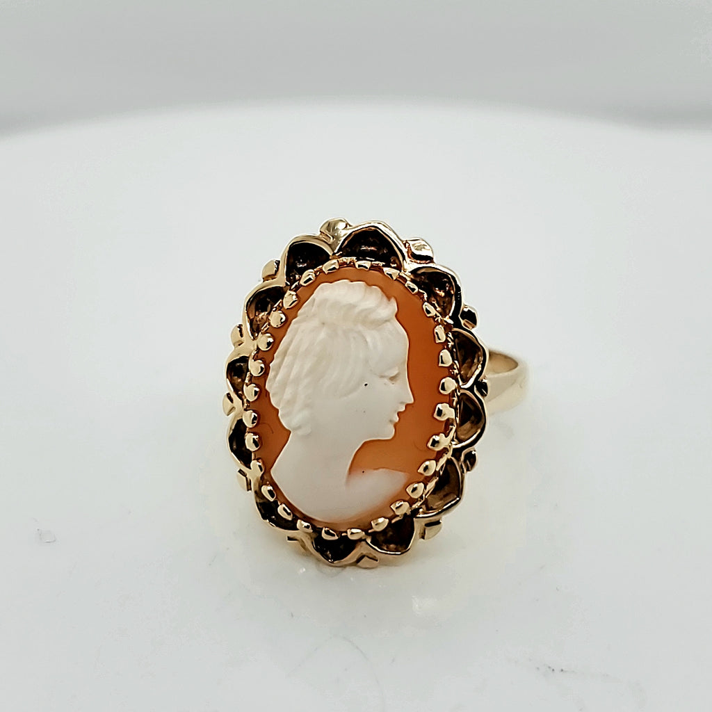 Vintage 14kt Yellow Gold Cameo Ring