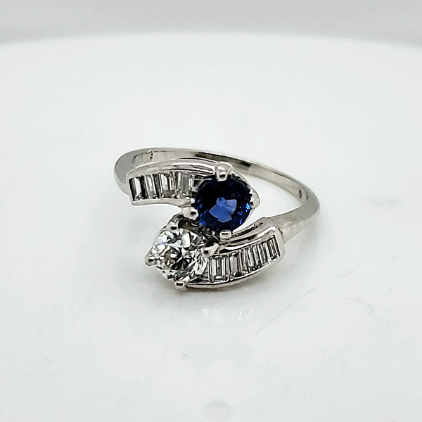Art Deco Platinum Toi et Moi Sapphire and Diamond Ring