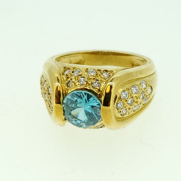 18Kt Yellow Gold Diamond & Blue Zircon Ring