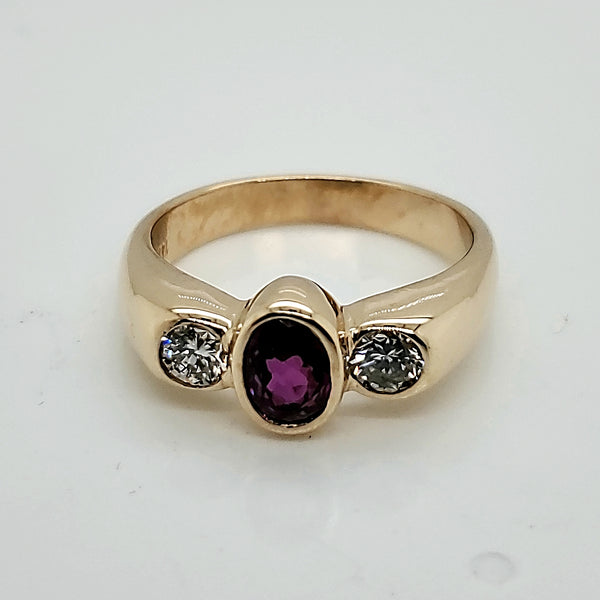 Vintage 14Kt Yellow Gold Ruby And Diamond Ring