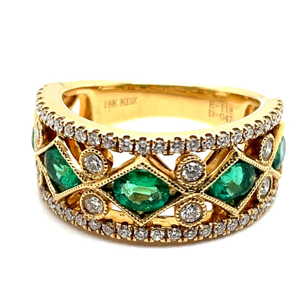 18kt Yellow Gold 1.18Ctw Oval Emeralds And Diamond Band