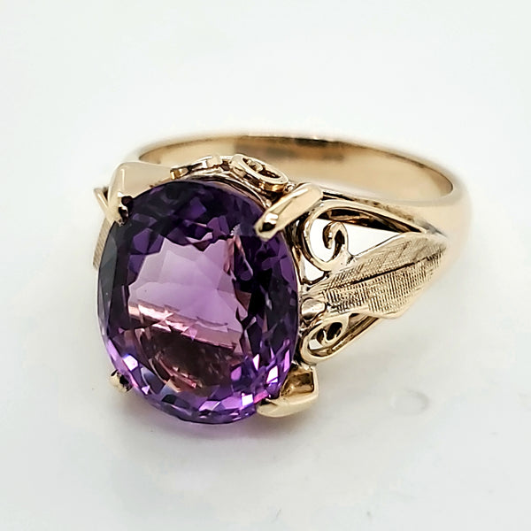 Vintage 14kt Yellow Gold Amethyst Ring
