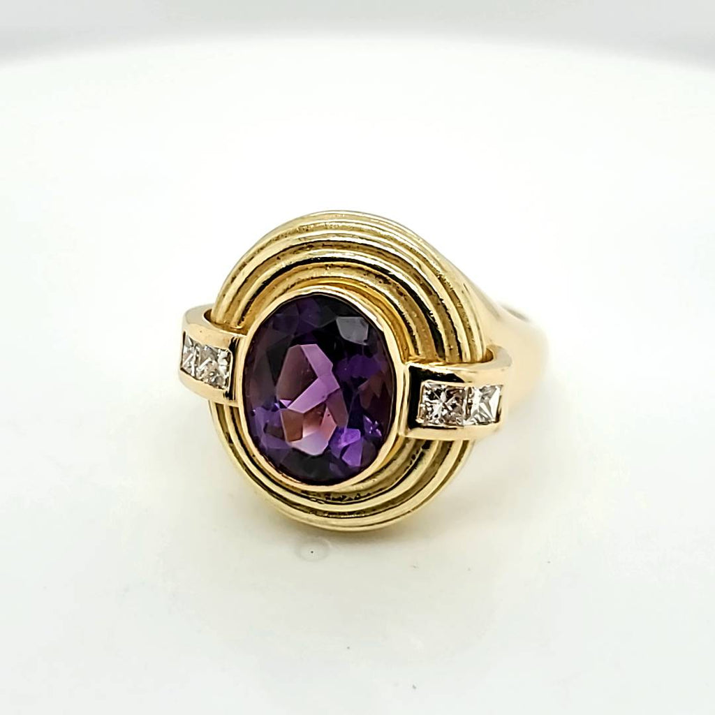 18kt Yellow Gold Amethyst and Diamond Ring