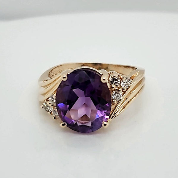 14kt Yellow Gold Amethyst and Diamond Ring