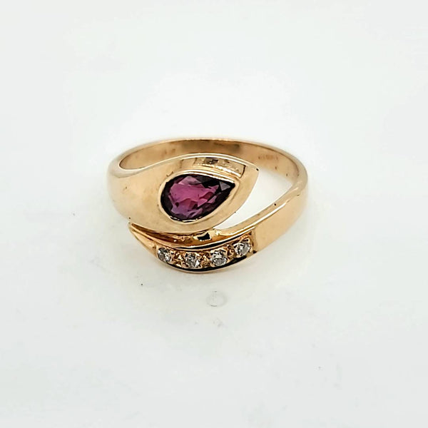 18kt Yellow Gold Snake Ring With Ruby and Diamonds