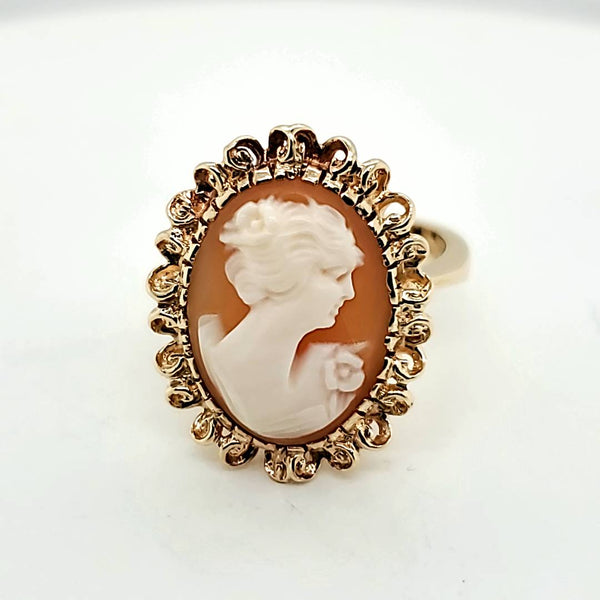Vintage 10kt Yellow Gold Cameo Ring