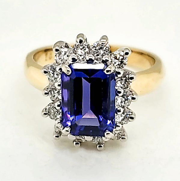 14kt Yellow Gold Diamond and Tanzanite Ring