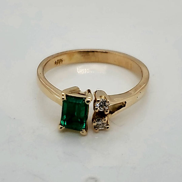 18Kt Yellow Gold Emerald And Diamond Ring