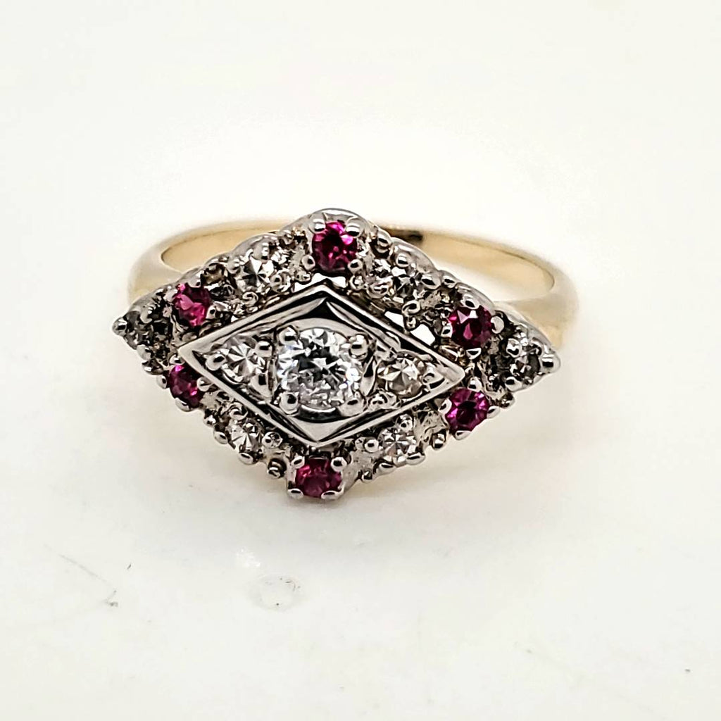 Vintage 14kt Gold ruby and Diamond Ring