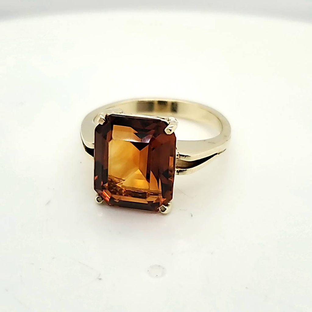 Vintage Mid-century 18kt Yellow Gold Large Madeira Citrine Ring