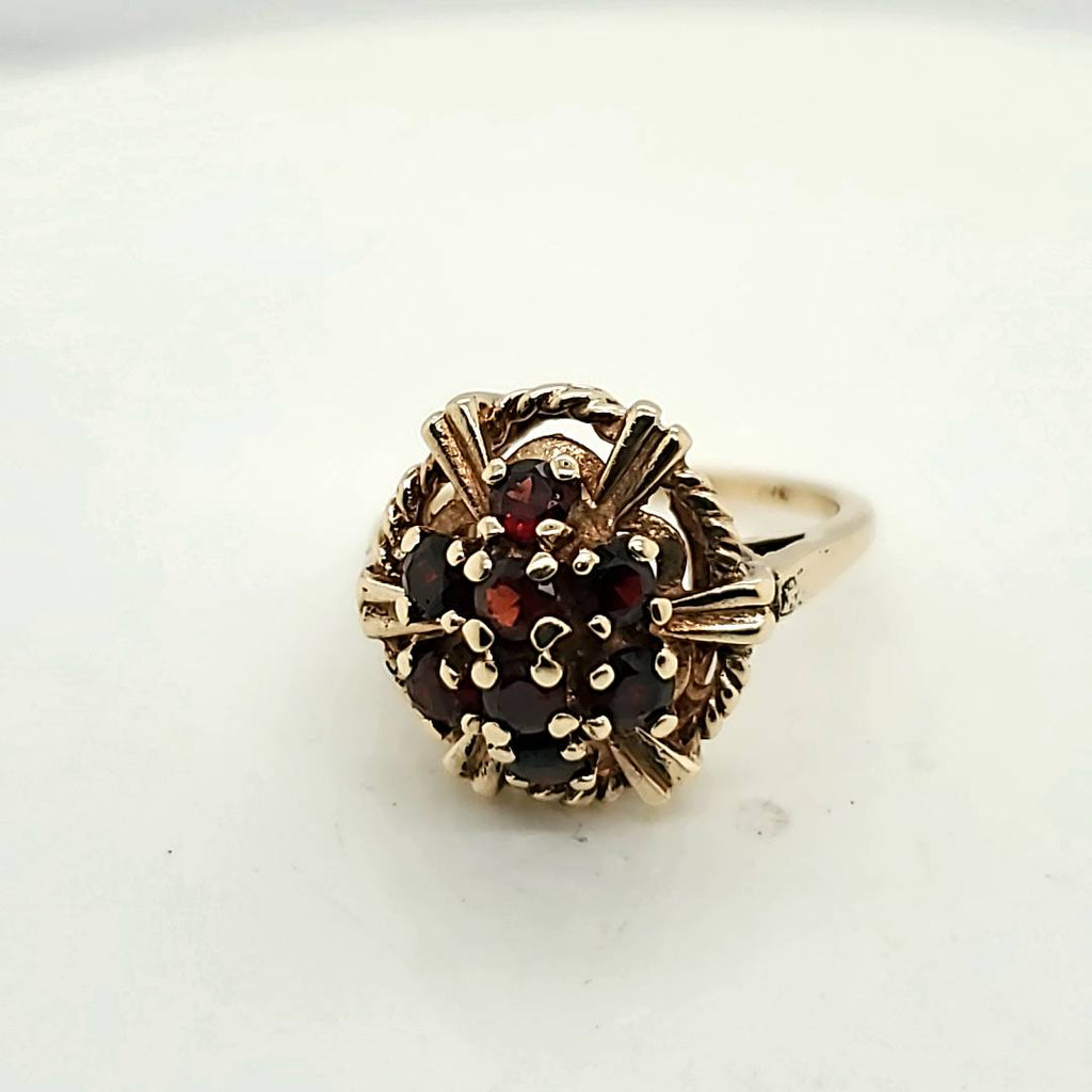 Vintage 14kt Yellow Gold Garnet Ring