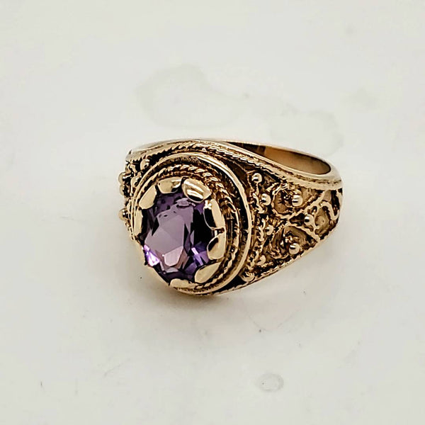 Vintage 14kt Yellow Gold Oval Amethyst Ring