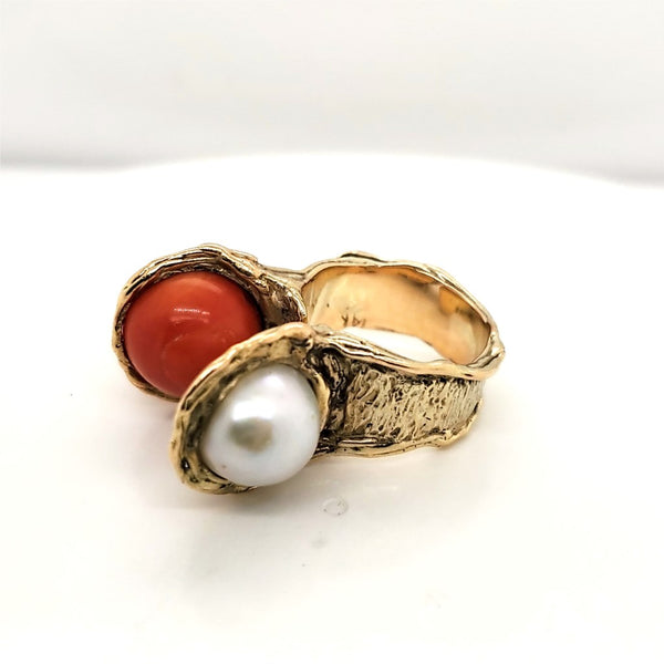 Vintage Brutalist 14kt Yellow Gold Pearl and Coral Ring