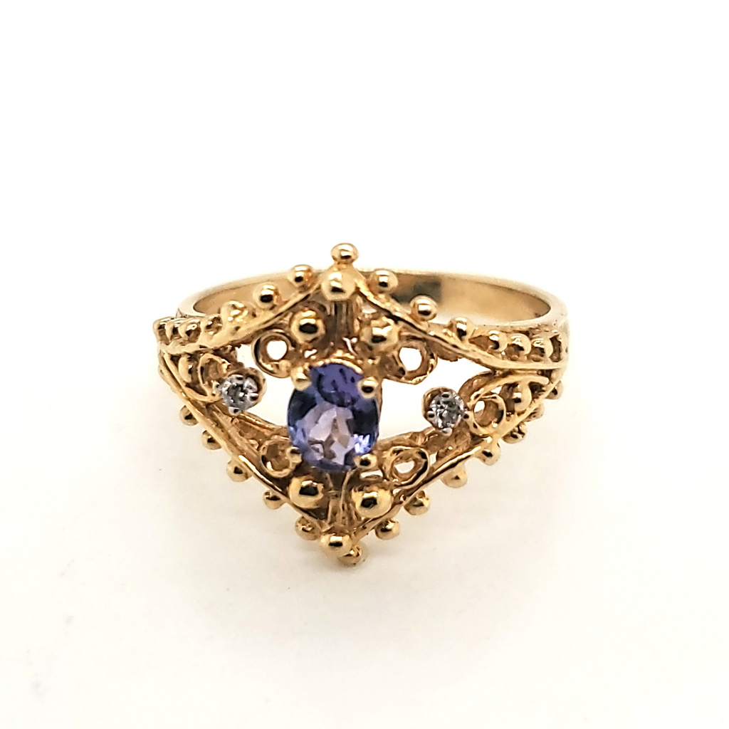 18kt Yellow Gold Tanzanite and Diamond Ring