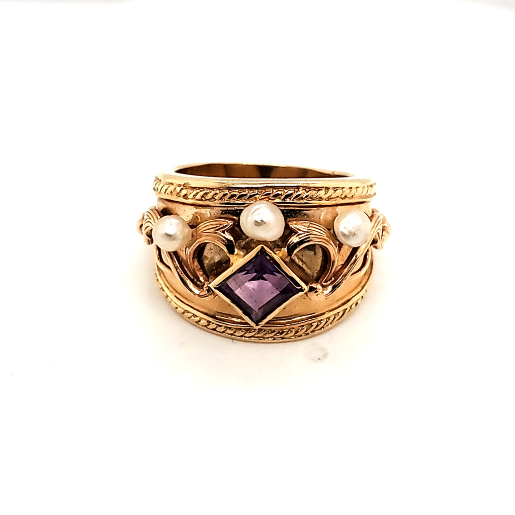 14kt Yellow Gold Amethyst and Natural Pearl Ring