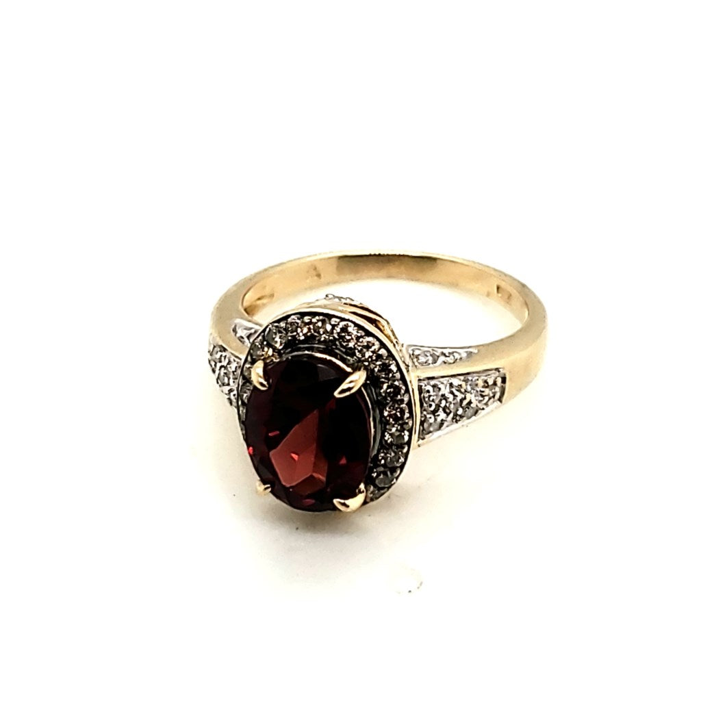 14kt Yellow Gold Garnet and Diamond Ring