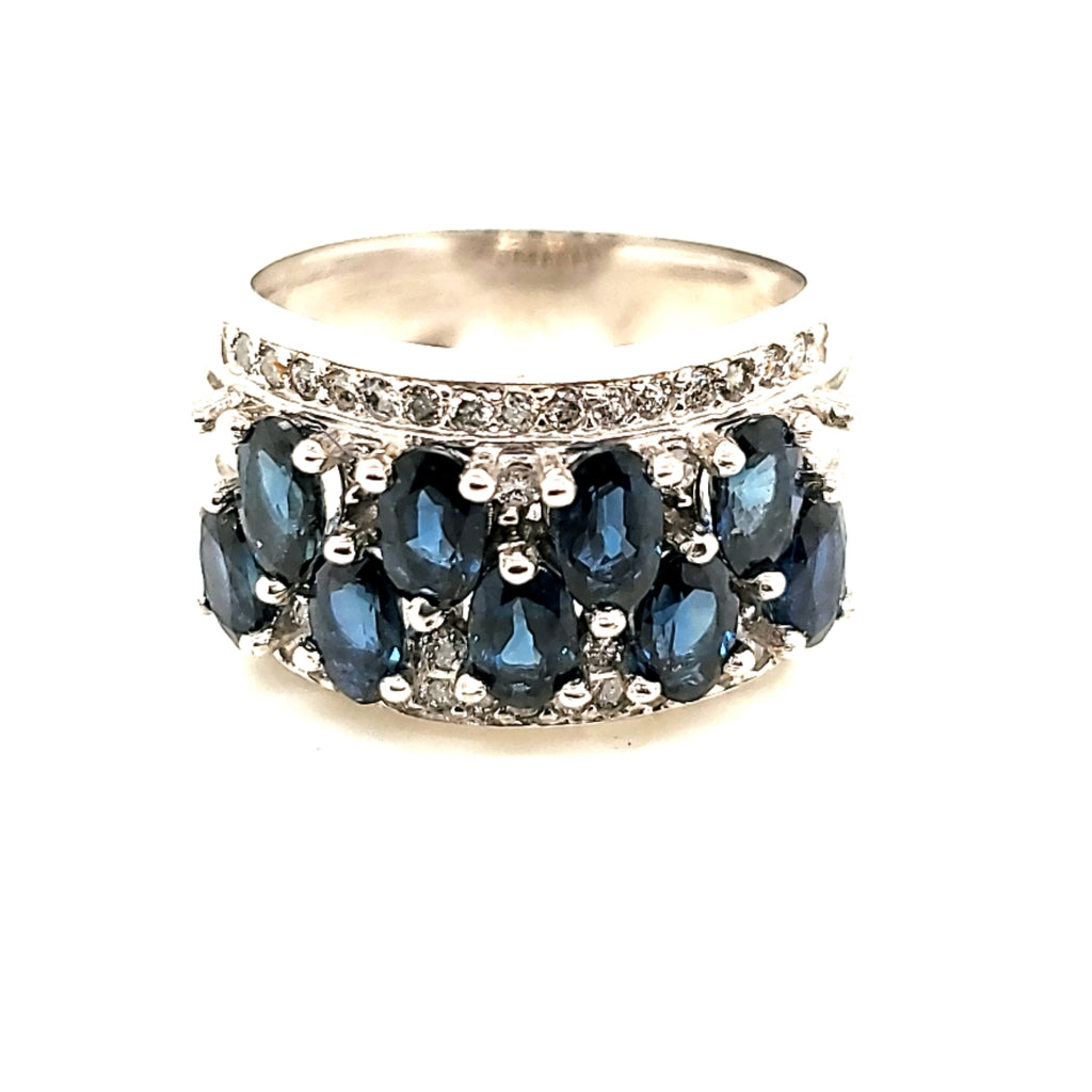 18Kt White Gold Sapphire And Diamond Ring