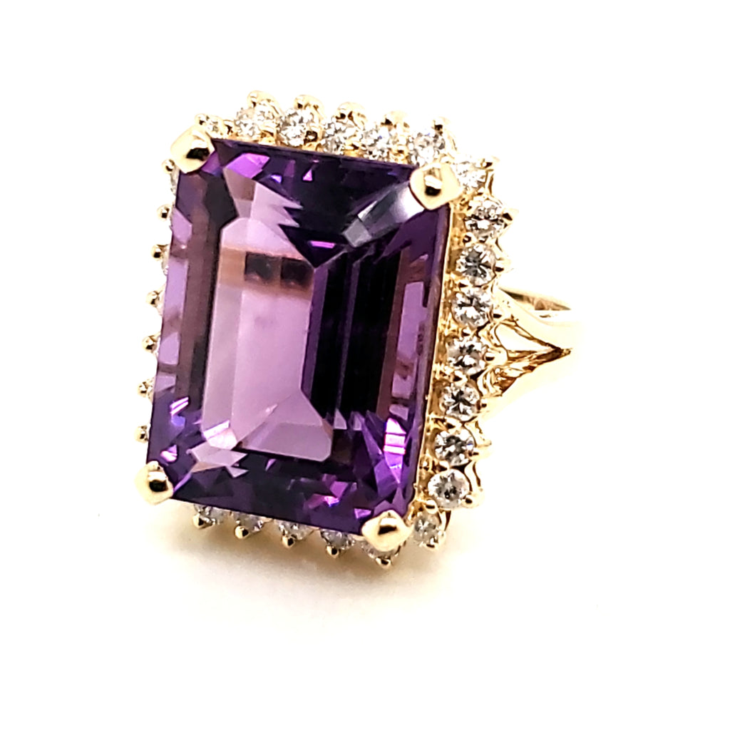 14kt Yellow Gold Amethyst and Diamond Ring