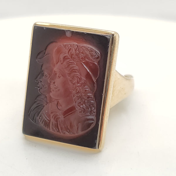Victorian 14Kt Yellow Gold Carved Figure Hard Stone Cameo Ring