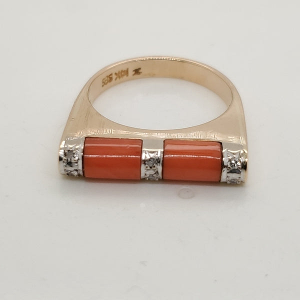 Vintage 14kt Yellow Gold Coral and Diamond Ring