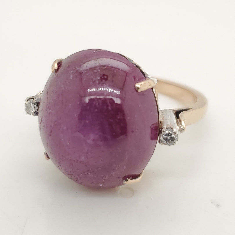 Vintage 14kt Yellow Gold Star Ruby and Diamond Ring