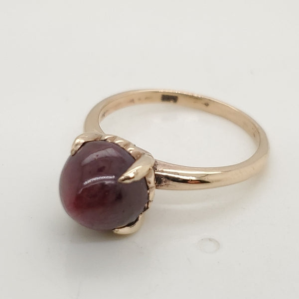 Vintage 14kt Yellow Gold Star Ruby  Ring