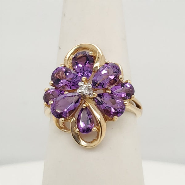 14kt Yellow Gold Amethyst and Diamond Ring