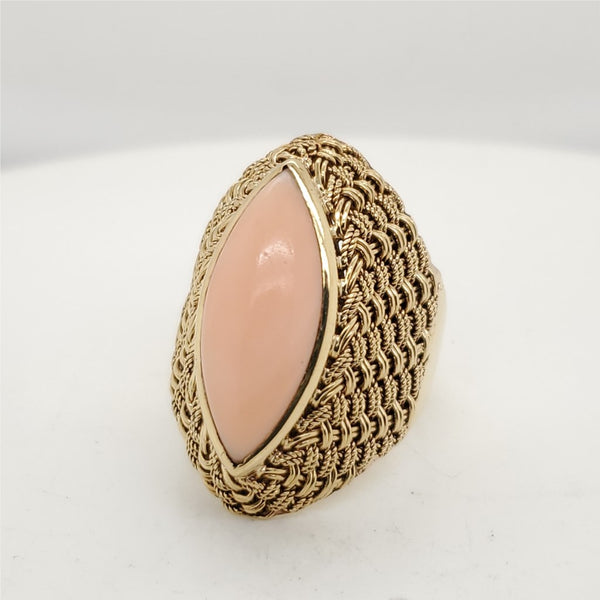 Vintage 18kt Yellow Gold Coral Ring