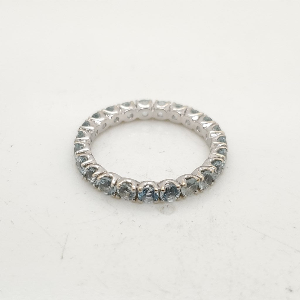 18kt White Gold Aquamarine Ring